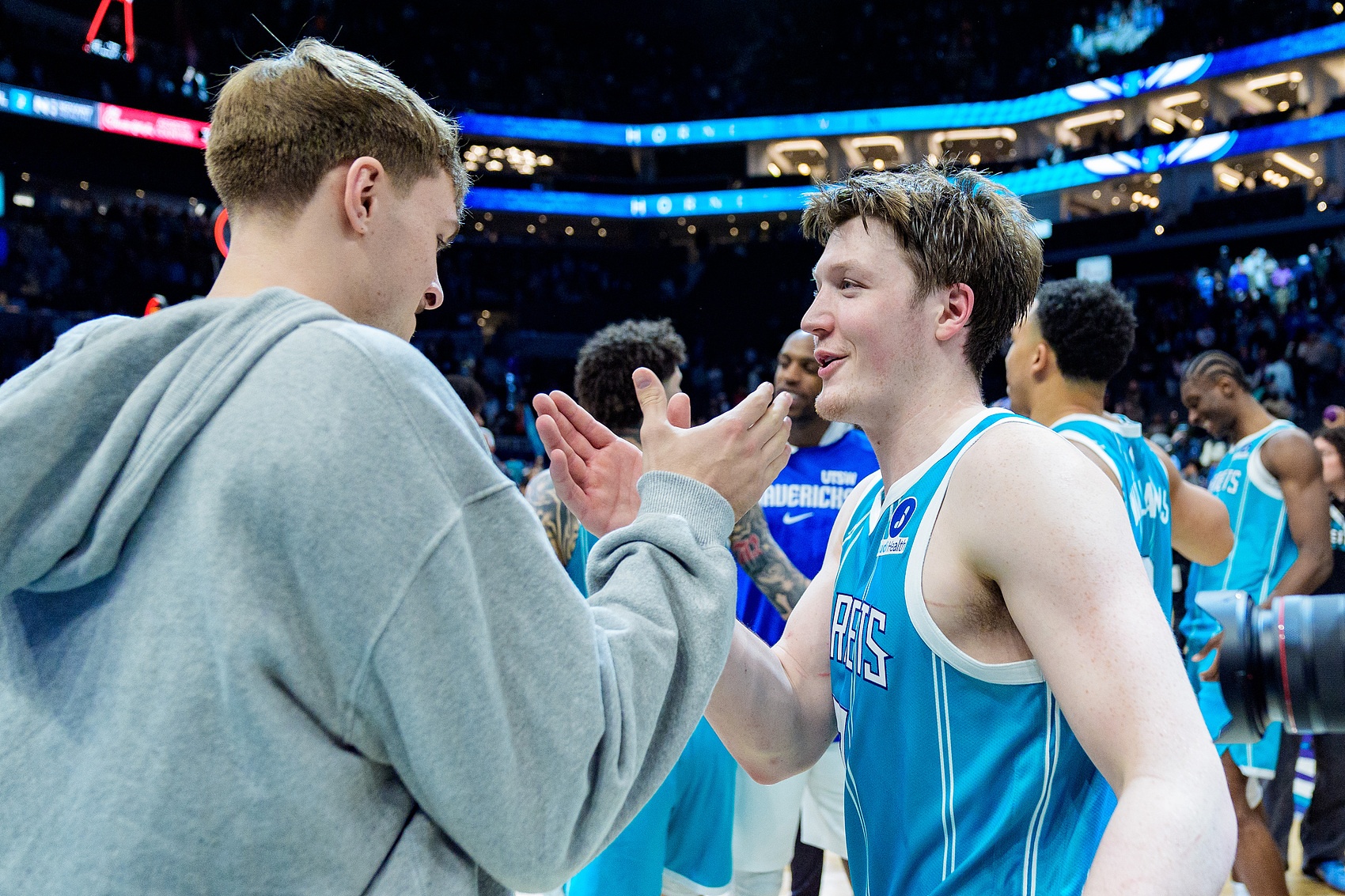 BB体育下载-与弗拉格争最佳新秀？克尼佩尔：希望他尽快回归 想看他上场比赛